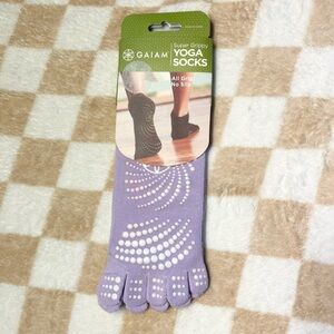 GAIAM Lavender Yoga Socks with White Grips